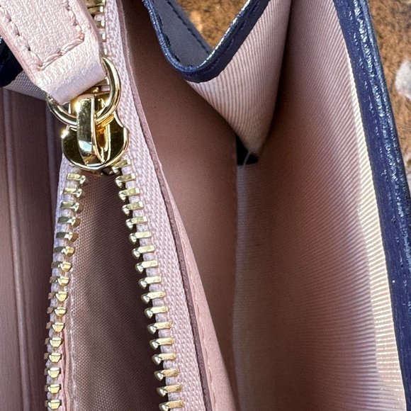 Salvatore Ferragamo Long Gancini Wallet Navy/Pink NEW IN BOX - Picture 5 of 11